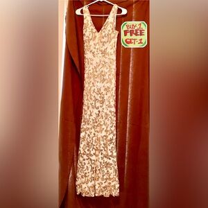 Sleeveless Long White Lace with Gold Sequins Design Formal or Prom Dress size 3